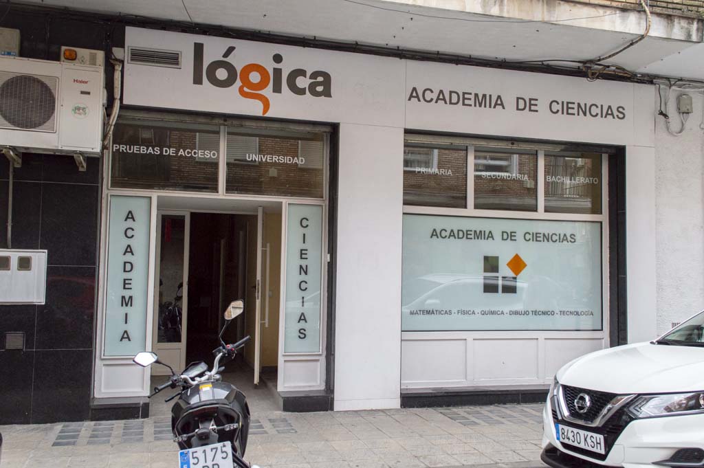 Academia de Ciencias Lógica: enseñanza personalizada