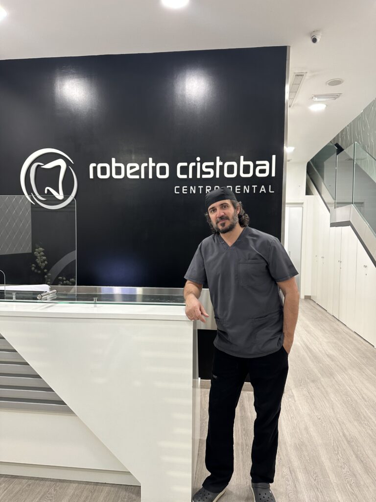 Centro Dental Roberto Cristóbal: un cuidado bucal excepcional
