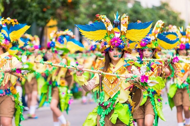 Carnavales en Extremadura: selecciona uno y ves con tu disfraz - Foto de Turismo Extremadura