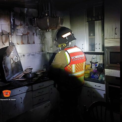 Incendio en el centro de Talavera: once personas evacuadas y un hombre de 73 años hospitalizado