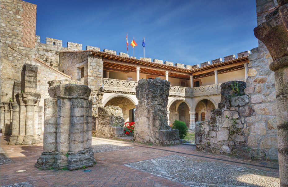 Descubre los 7 pueblos más bonitos del Valle del Tiétar esta Semana Santa