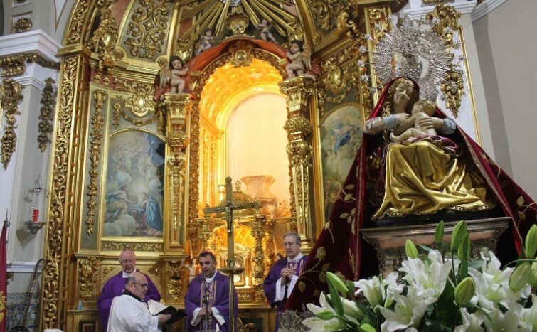 Roban la corona de valor incalculable de la Virgen en la Catedral de Plasencia 