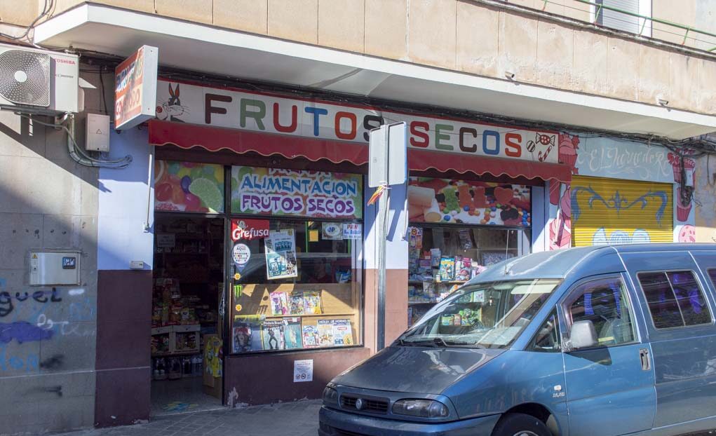 Fachada de la tienda