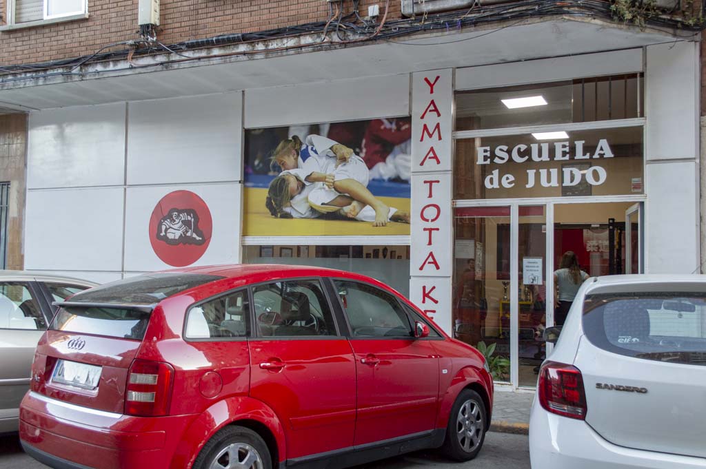 Fachada de la escuela