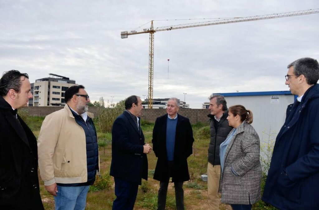 El Grupo Municipal del PSOE supervisa el avance de la nueva residencia de mayores en Talavera que generará más de 100 empleos