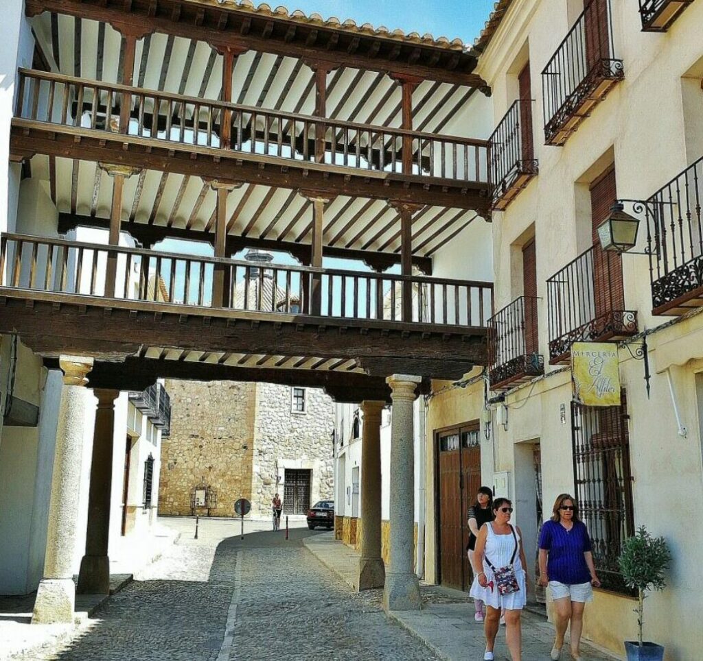 Los cinco pueblos de Toledo que te cautivarán su gastronomía