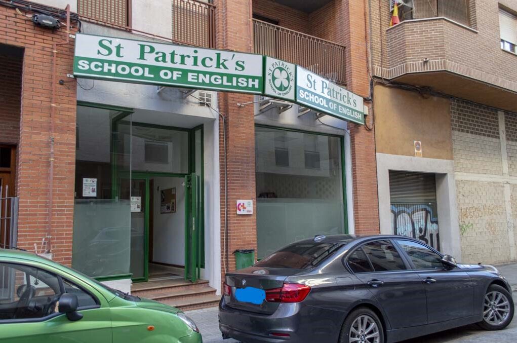 Fachada de la escuela