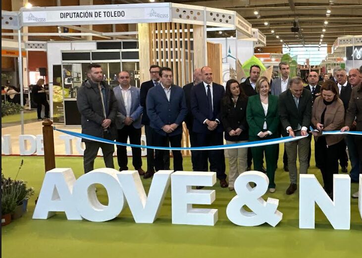 La Presidenta de la Diputación inaugura la III Edición AOVE&Nuts Experience