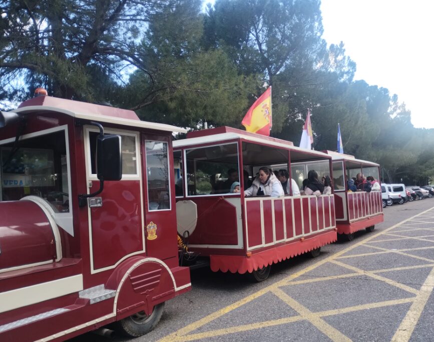 El tren turístico que recorrerá Talavera durante el 'Día Grande' de Las Mondas