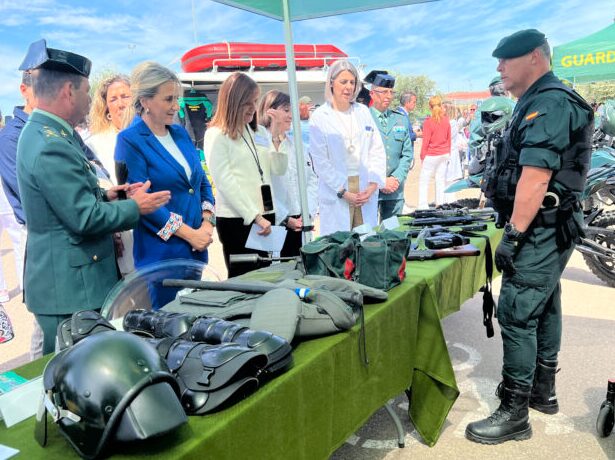 La Guardia Civil se une a la celebración del 50 aniversario del Hospital Nacional de Parapléjicos
