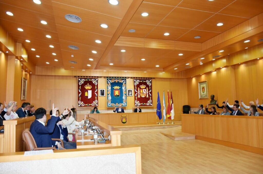 ¿Qué le ha pedido el PSOE al alcalde y que fue aprobado en el Pleno municipal?