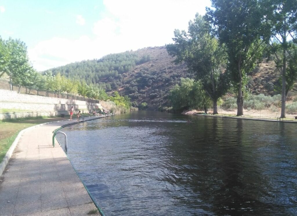 Descubre Valdecañas de Tajo donde el rumor del agua se convierte en melodía (y a un paso de Talavera)