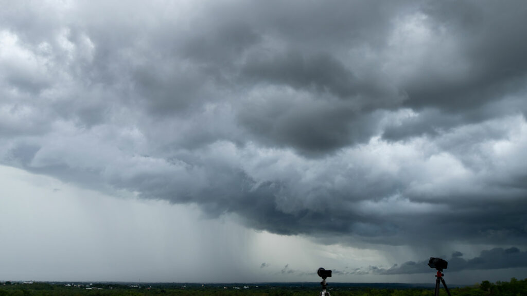 Fase de alerta por lluvias y tormentas en Talavera