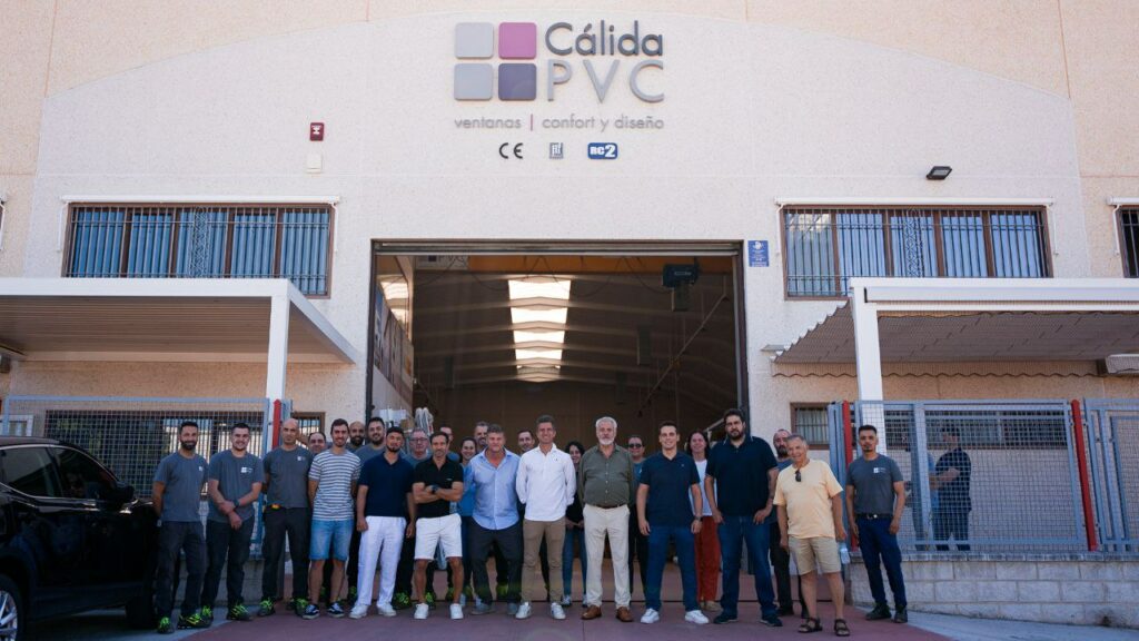 Cálida PVC renueva su compromiso con el CF Talavera