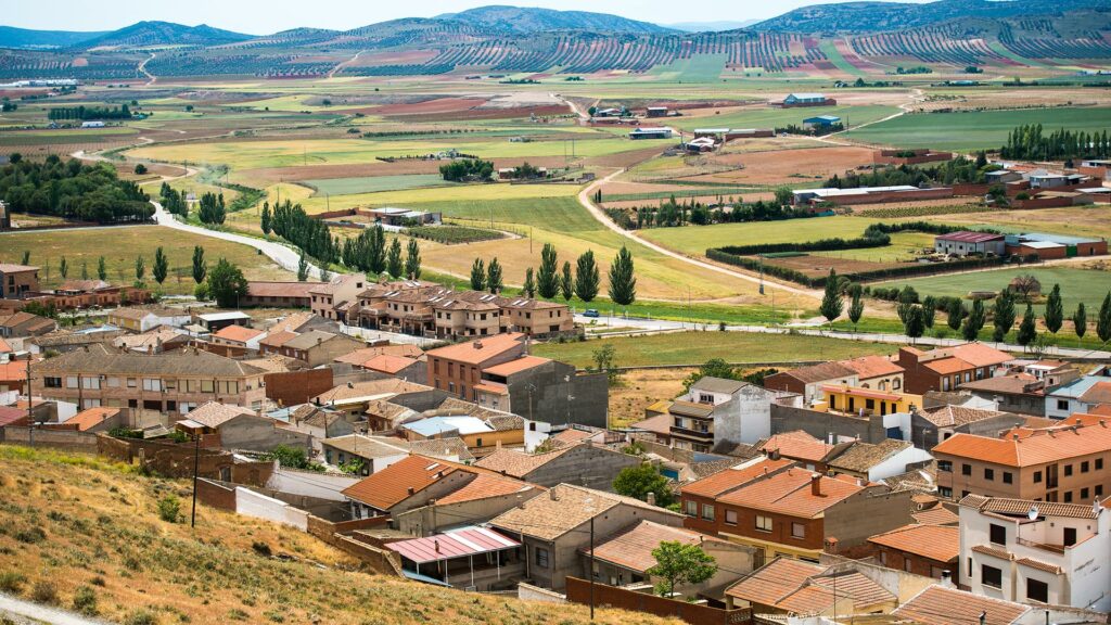 Hasta 10.800 € a jóvenes para comprar vivienda en pueblos