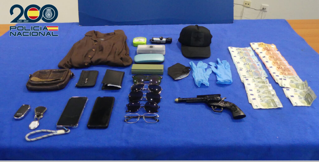 Detenido en Talavera un atracador de farmacias que usaba un arma simulada