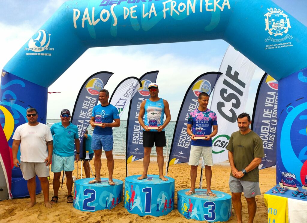 Rubén Gutiérrez: podio absoluto en la Travesía de Mazagón