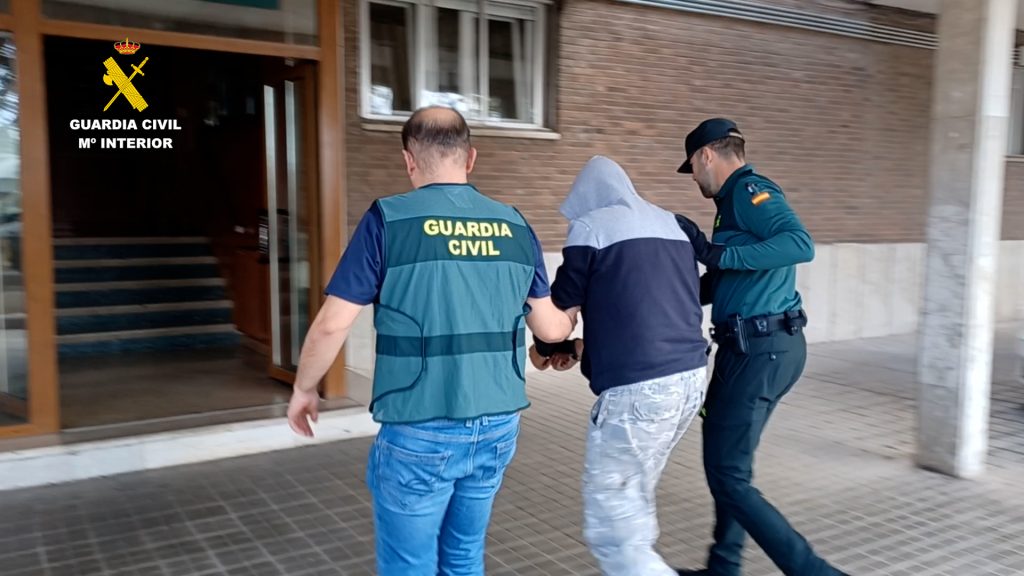 Desmantelada una red criminal que estafó casi 80.000 euros a través de redes sociales