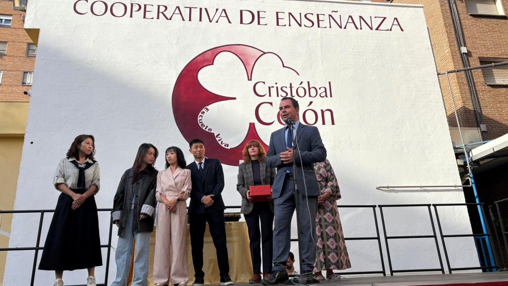 Talavera se abre al mundo gracias al colegio Cristóbal Colón