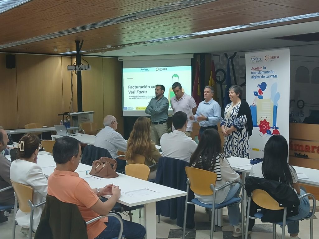 Talavera se forma en factura electrónica y Verifactu