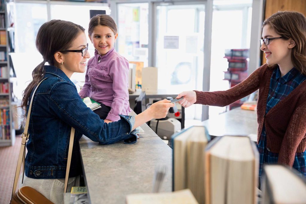 Ayudas para libros y comedor escolar en el curso 2025-2026