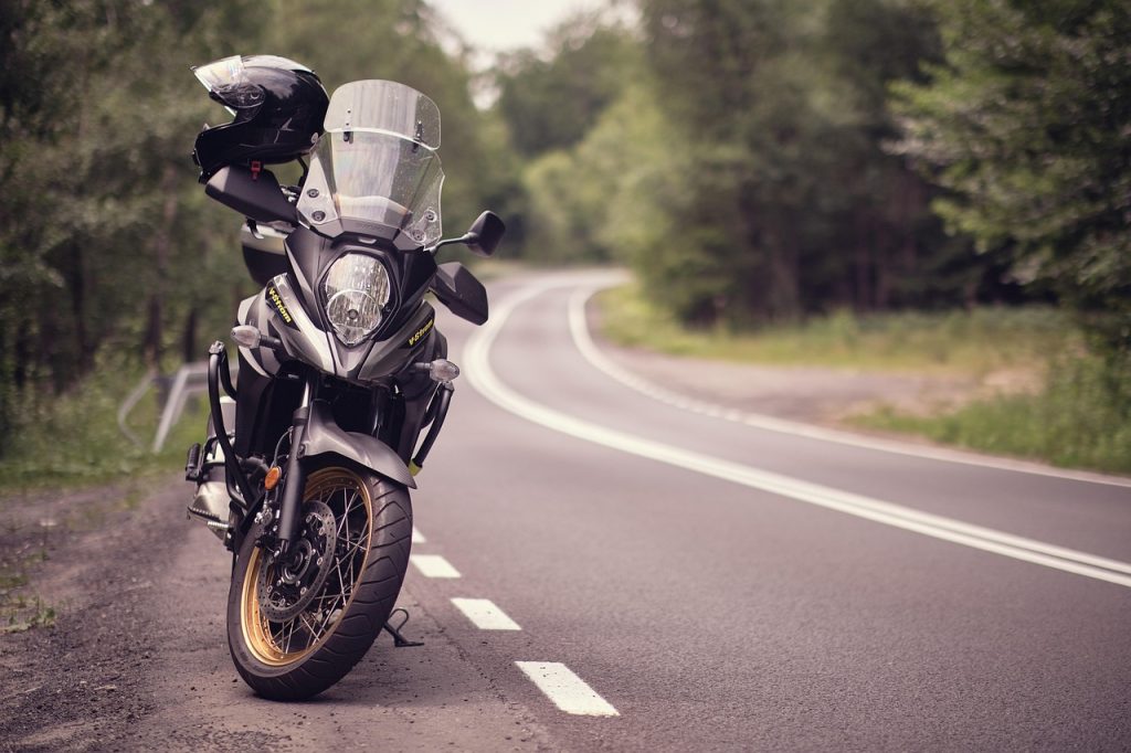 En moto en pareja: cómo disfrutar del viaje sin olvidar la comodidad