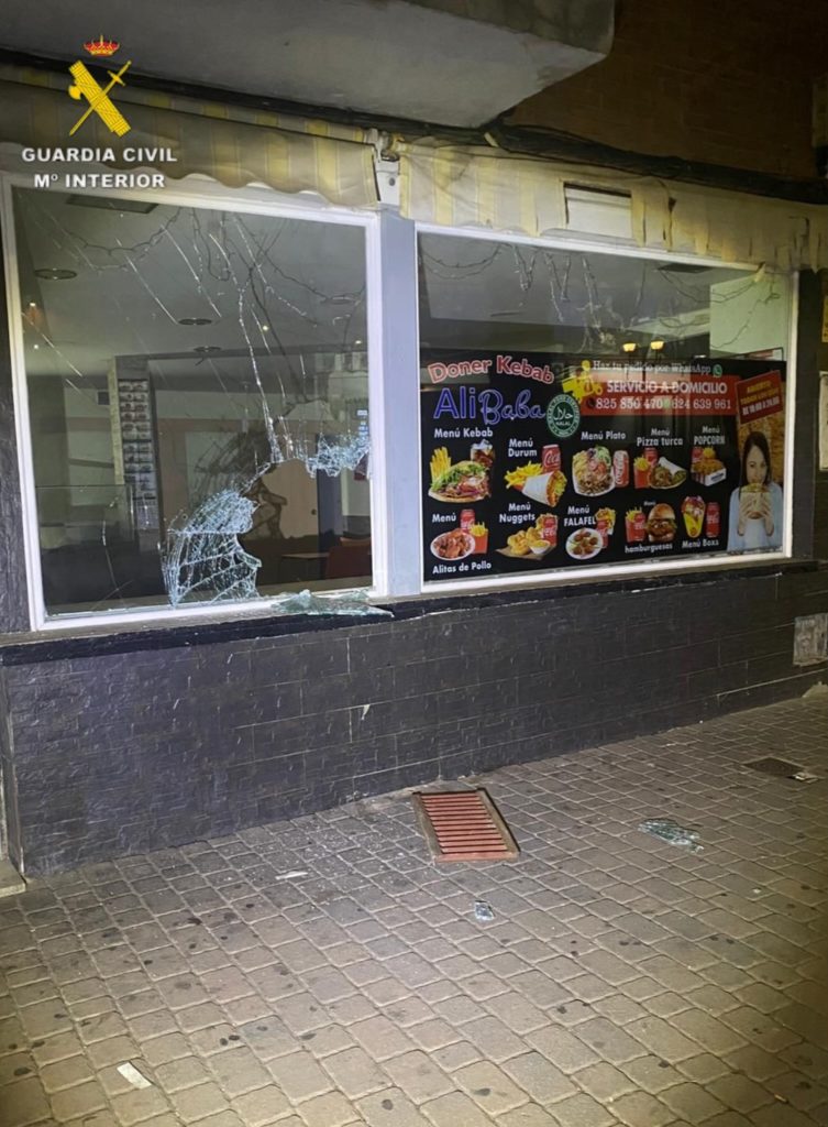 Detenidos dos hombres por una serie de robos con fuerza en Yuncos