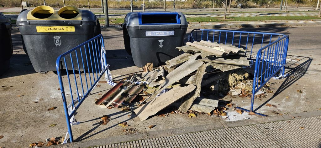 Alarma vecinal en Talavera: un vertido de amianto