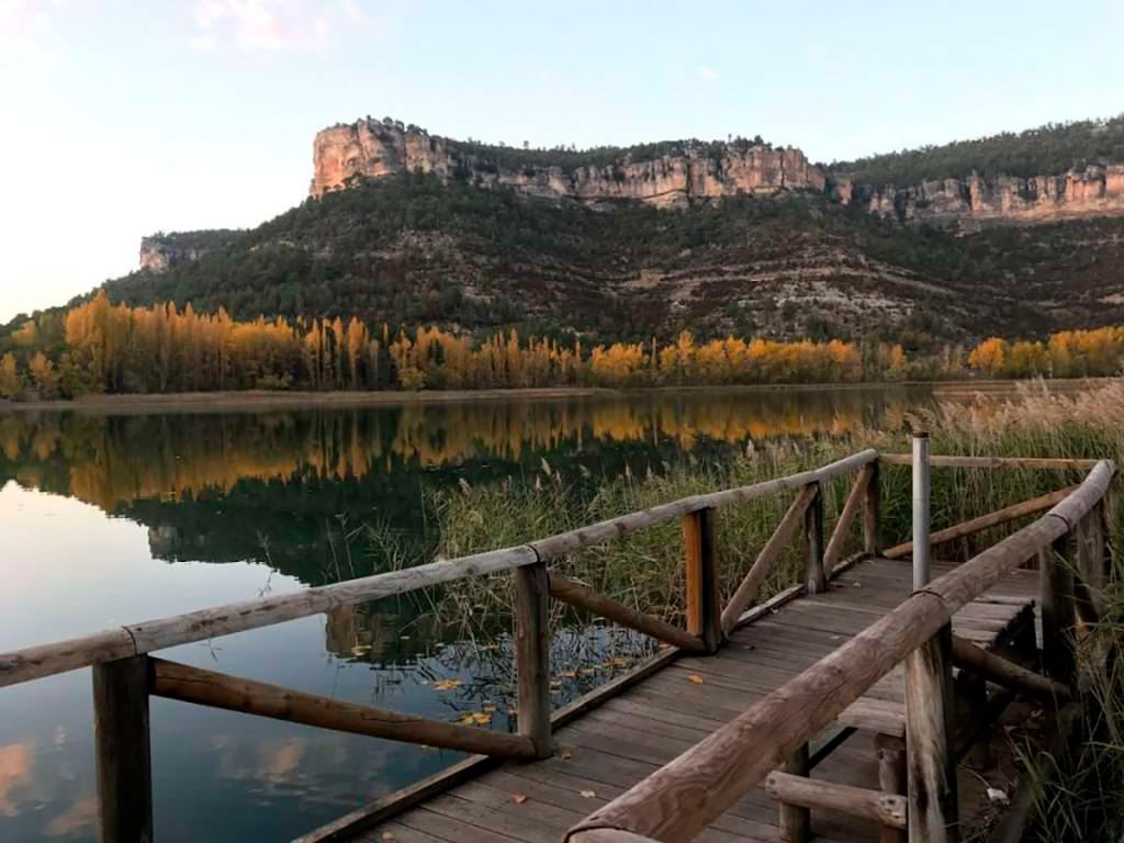 Ruta Circular por la Laguna de Uña: Naturaleza Salvaje