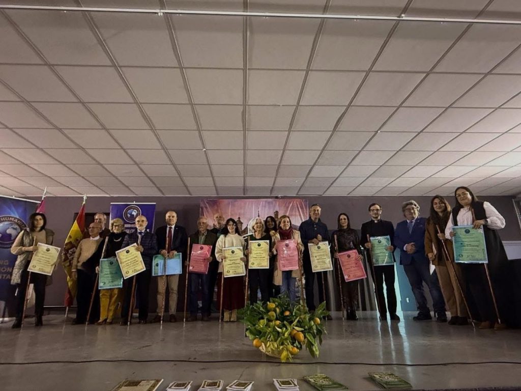 Cover Talavera recibe el premio