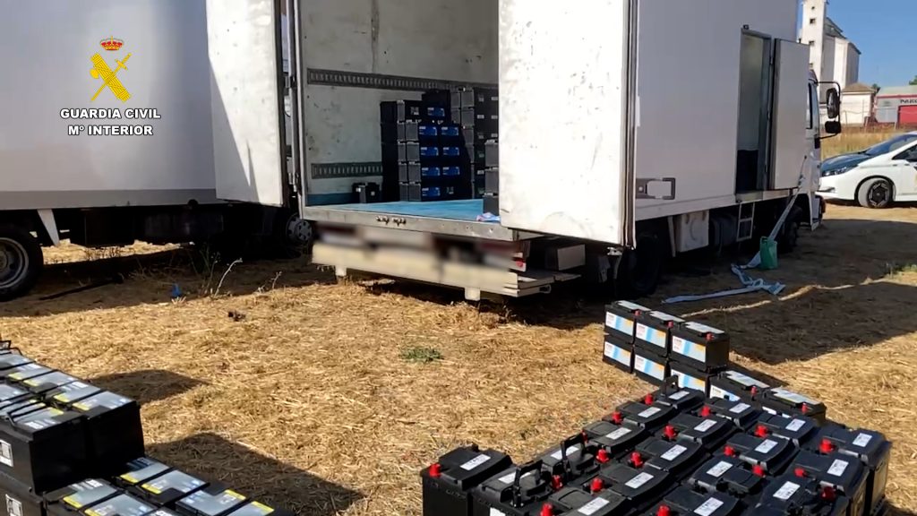 Desmantelada una red criminal especializada en el robo de camiones