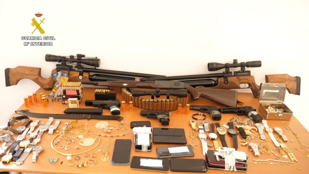 Desmantelan una banda criminal