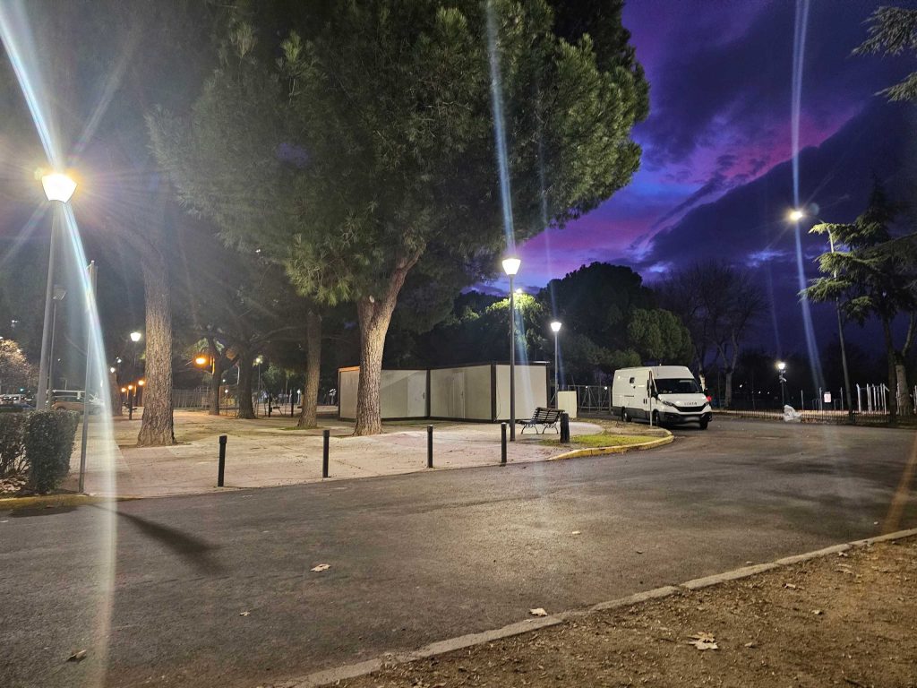 Los pasos de cebra de la Ronda del Cañillo siguen sin pintar tras el asfaltado