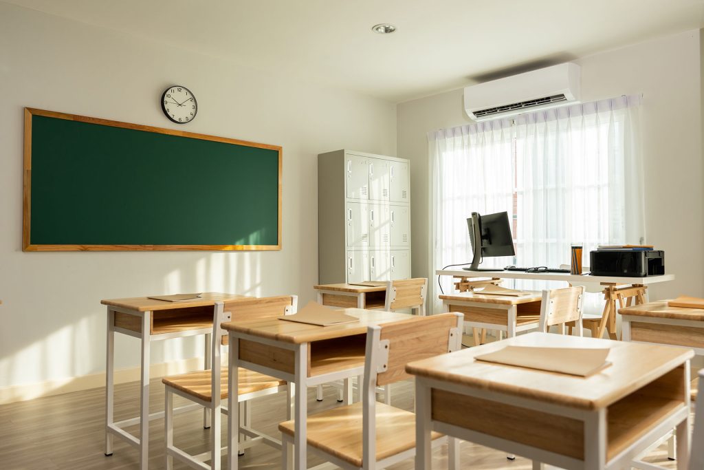 Castilla-La Mancha impulsa la climatización sostenible en los colegios públicos