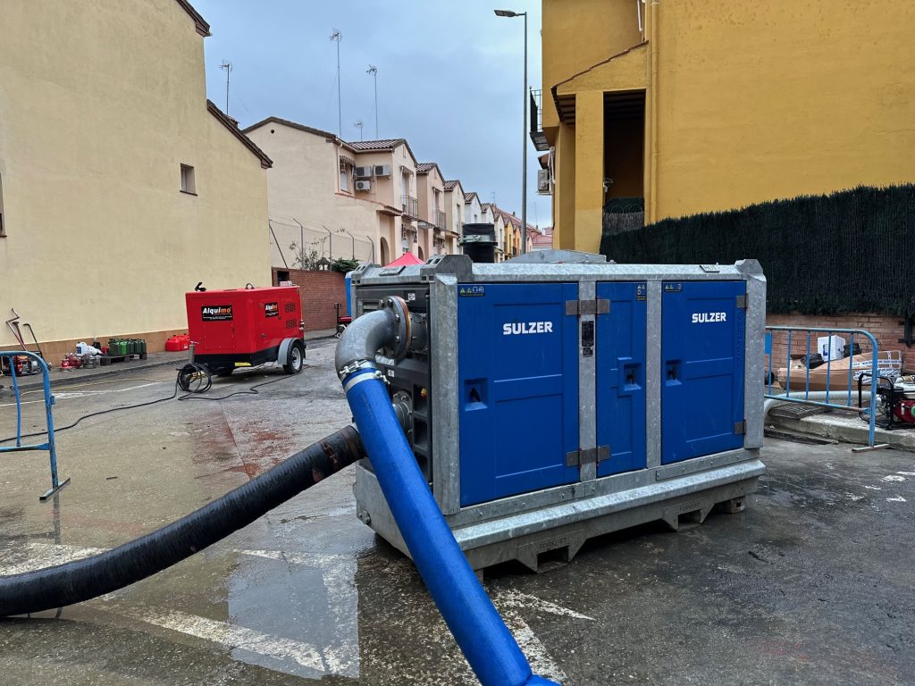 Talavera achica 2 millones de litros de agua a la hora en su lucha contra las inundaciones