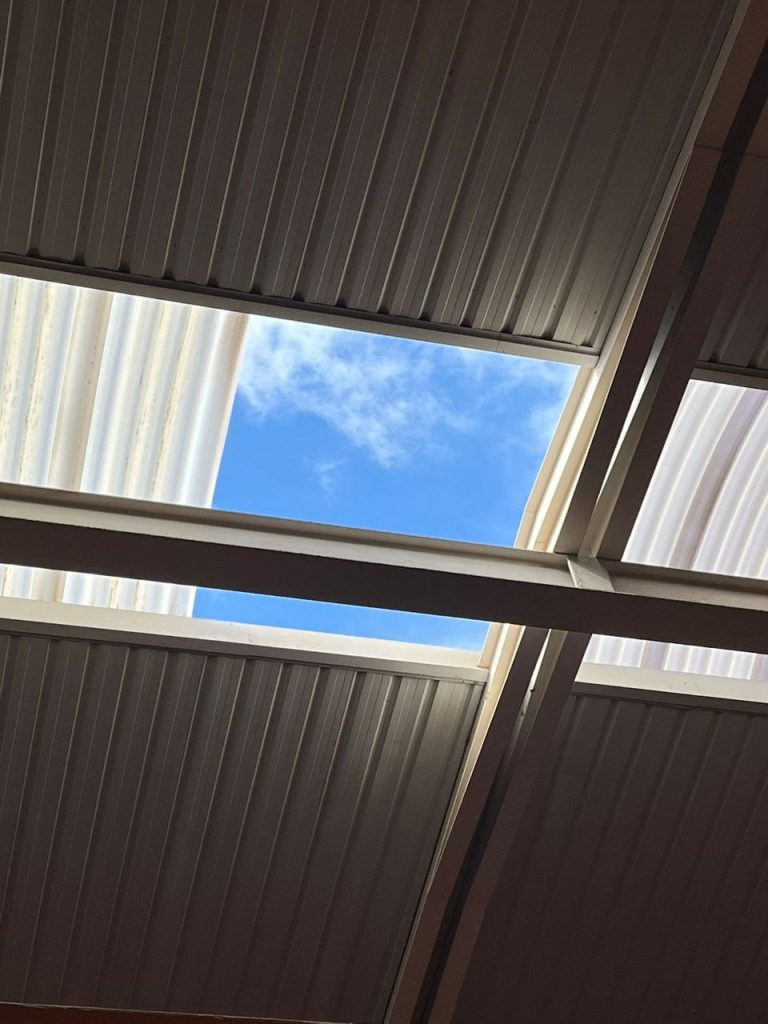 Se vuela parte de la cubierta de la fábrica Ipema en Talavera