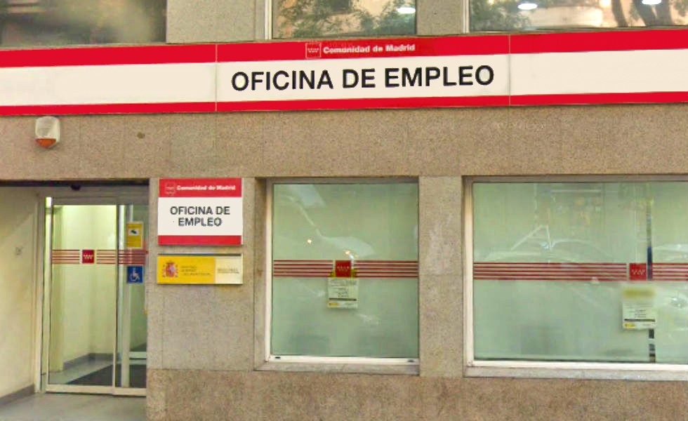 Castilla-La Mancha registra una de las mayores caídas del paro