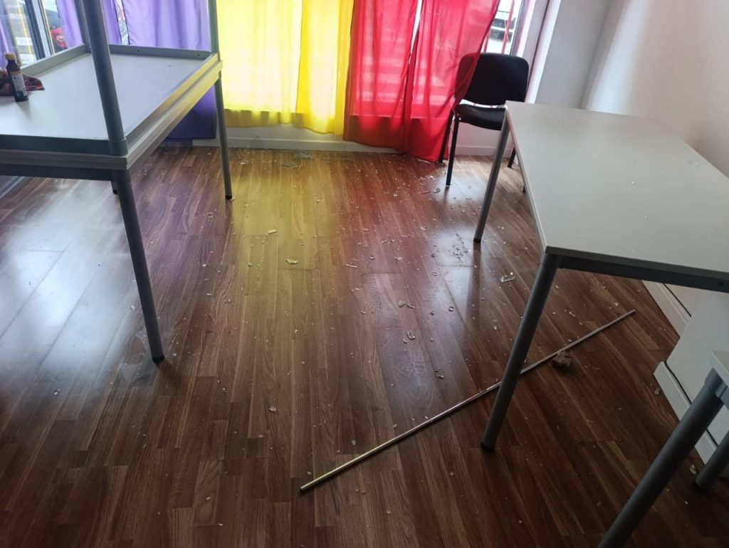 Ataque vandálico a la sede del PCE e IU en Talavera a días de su inauguración