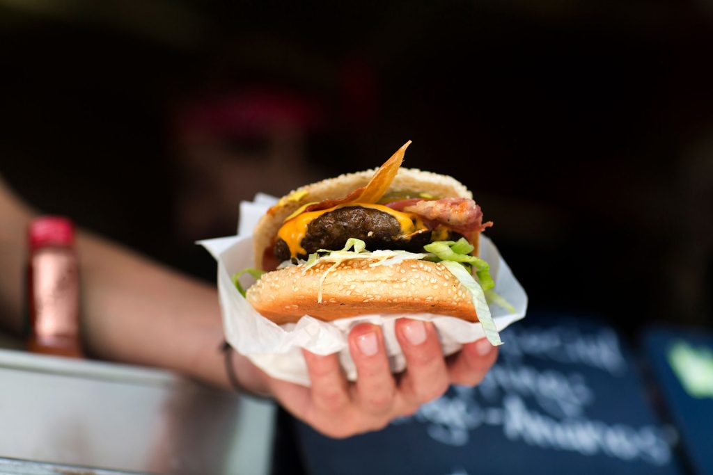 Burger Gourmet Festival regresa a Talavera con el reto de superar las 9.000 hamburguesas vendidas