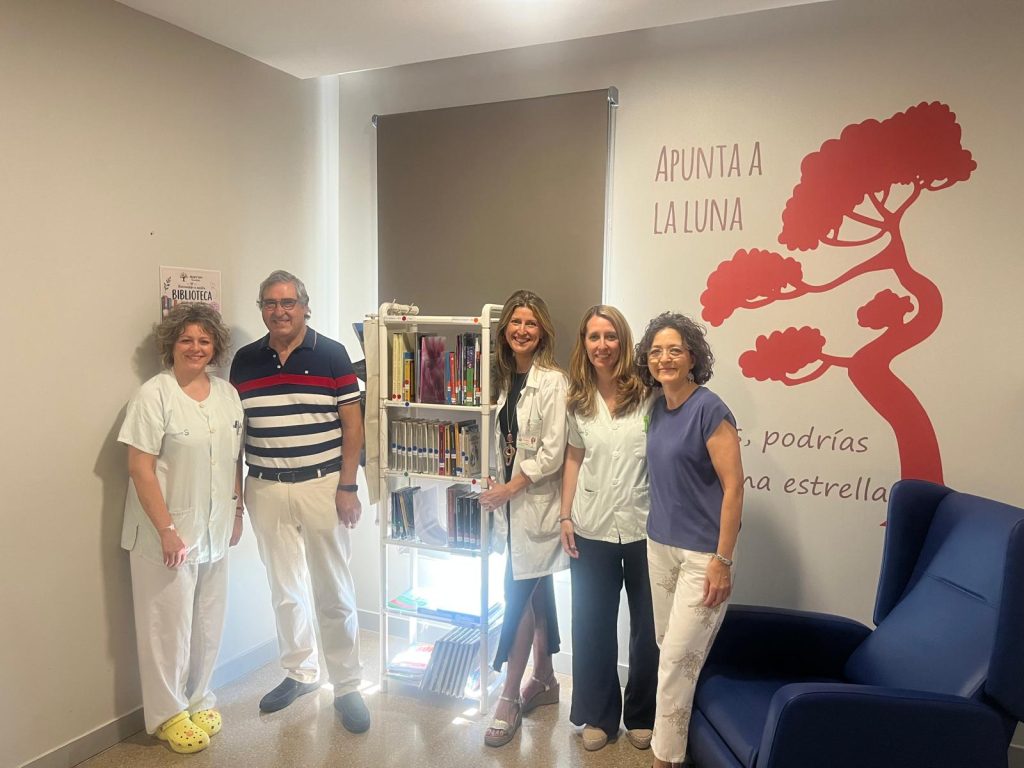 Apanhem Talavera crea “Leer acompaña”, un refugio literario para pacientes y familiares