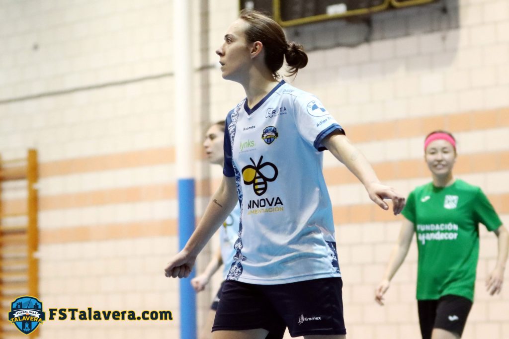 El Innovaalimentación FS Talavera asegura la continuidad de Alba Flores para la temporada 2026-2027