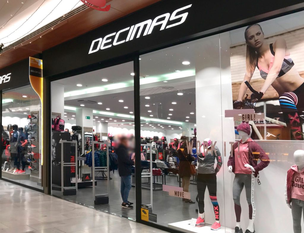 Decimas busca dependientes para su tienda del Centro Comercial Los Alfares de Talavera