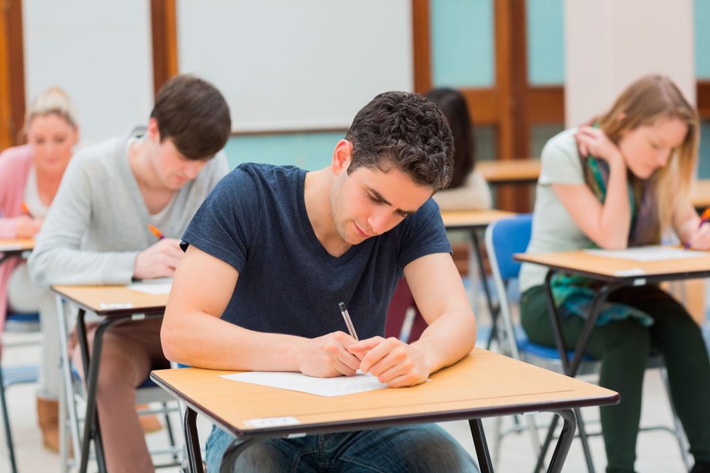 Cómo calcular la nota de la EVAU en Madrid: guía completa para entender tu calificación
