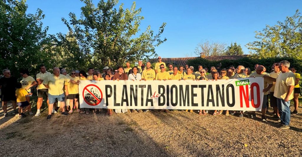 Vecinos de la urbanización "El Cigarral" este mismo viernes