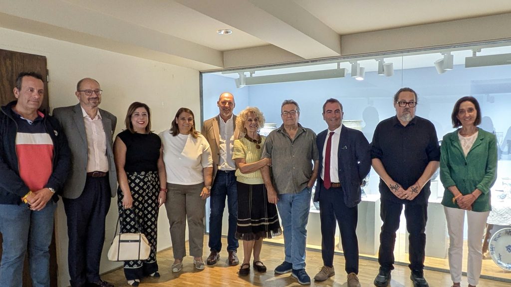 El Museo Ruiz de Luna muestra los tesoros de la colección Arroyo Gil: 62 piezas para redescubrir la cerámica de Talavera
