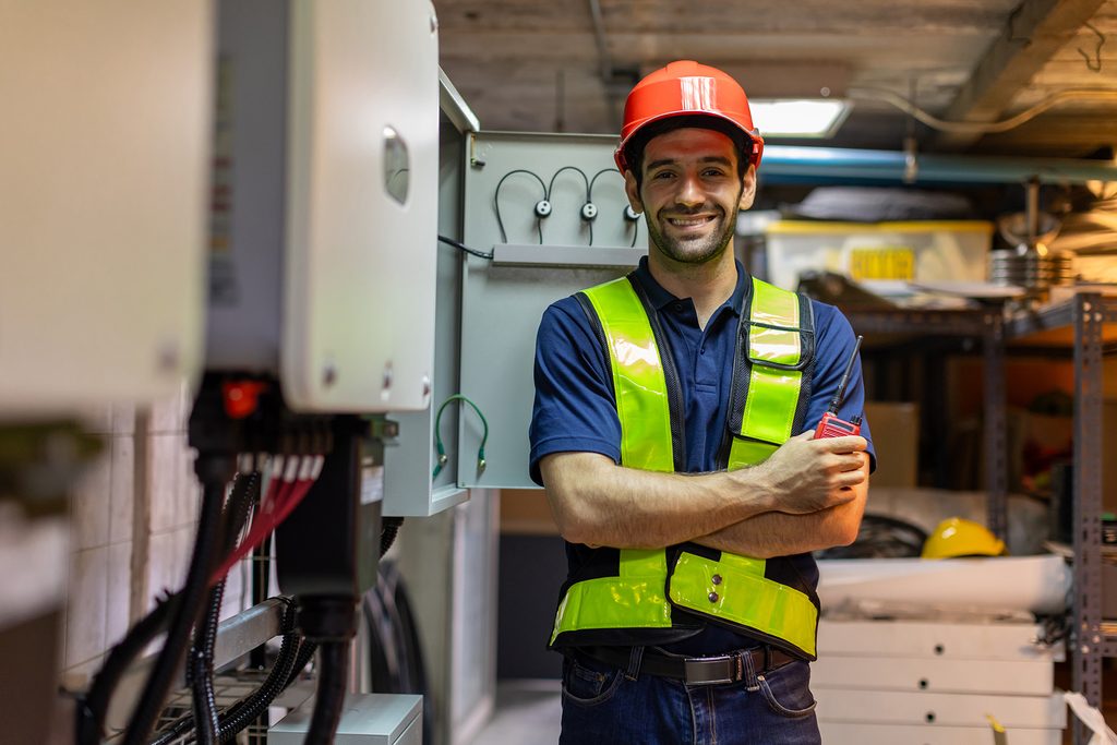 Buscan ingeniero/a de instalaciones eléctricas en Talavera con contrato indefinido