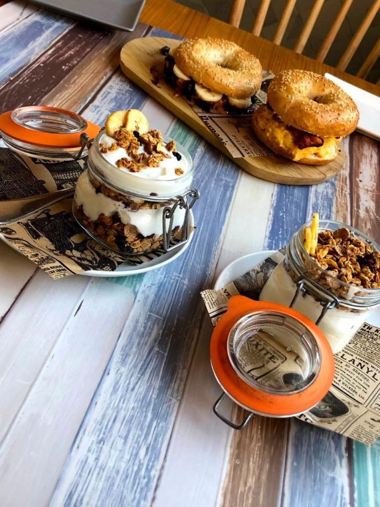 SABOREA TALAVERA: El desayuno más sano de la mano de Casco Viejo “Bar & Kitchen”