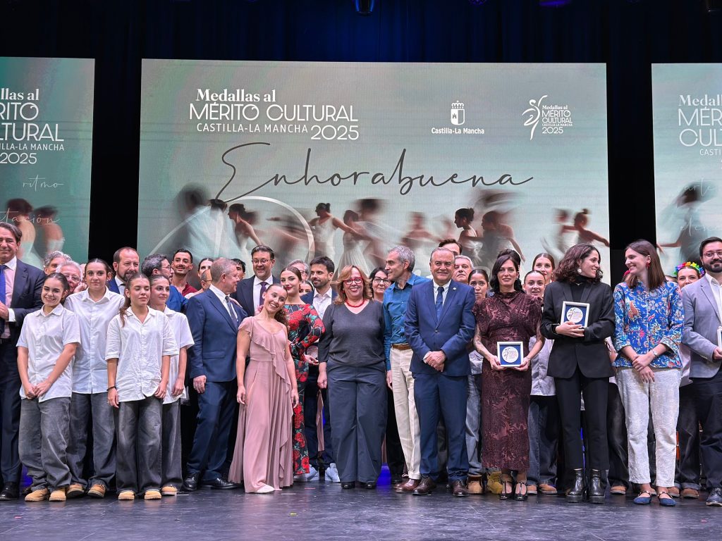 Talavera brilla en las Medallas al Mérito Cultural de Castilla-La Mancha con ADAE Alma como protagonista