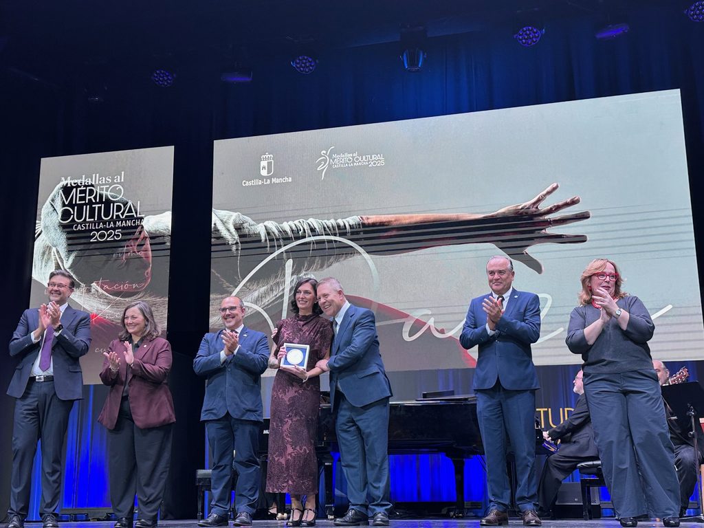 Talavera brilla en las Medallas al Mérito Cultural de Castilla-La Mancha con ADAE Alma como protagonista