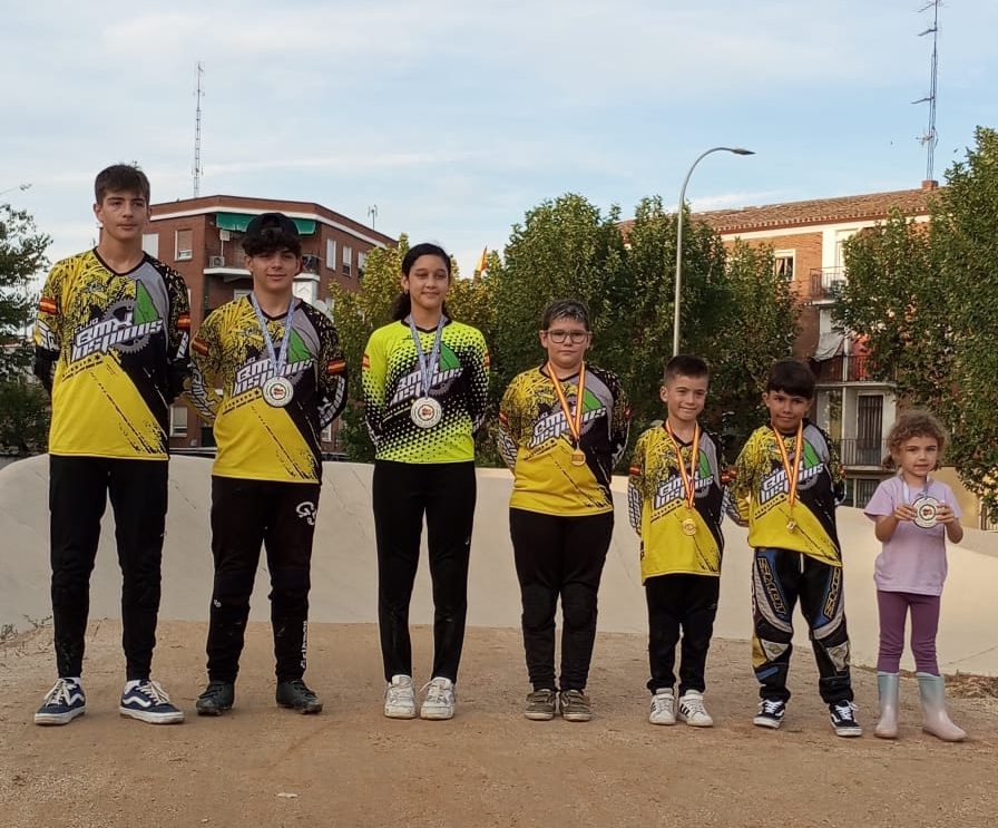 El Club Los Pinos de BMX suma nuevos podios en la XIII Liga Interclubes Ibérica